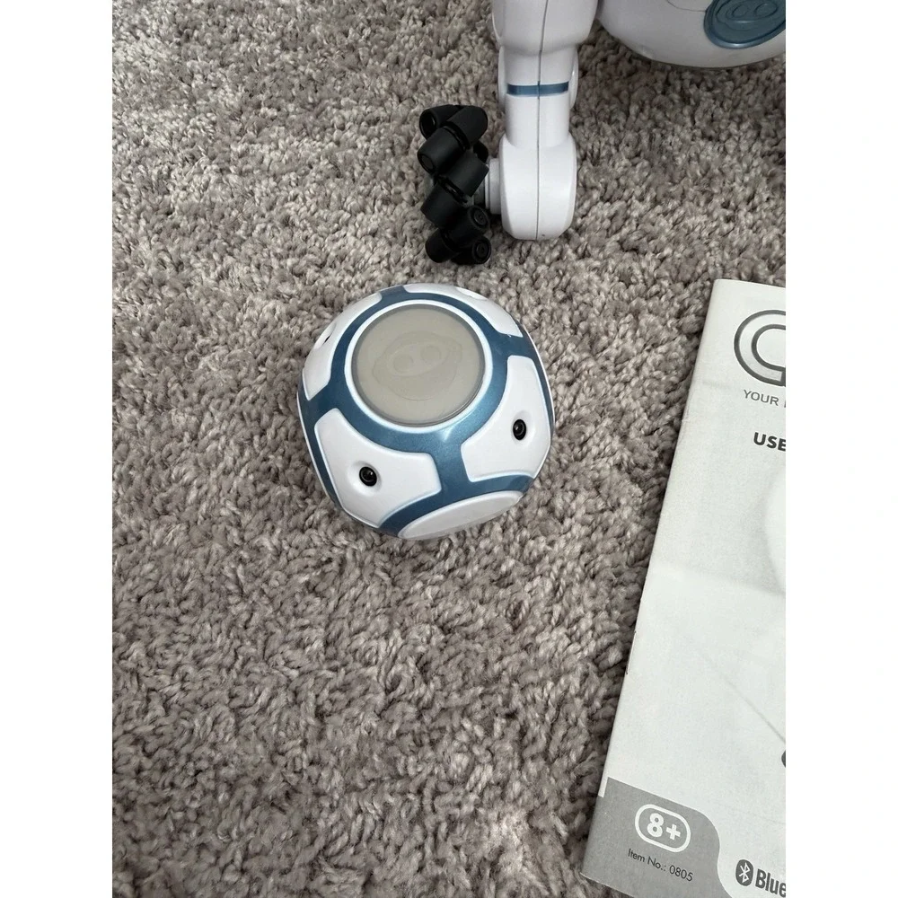 WowWee Chip Robot Toy Dog Complete Set With Accessories Your New Best Friend